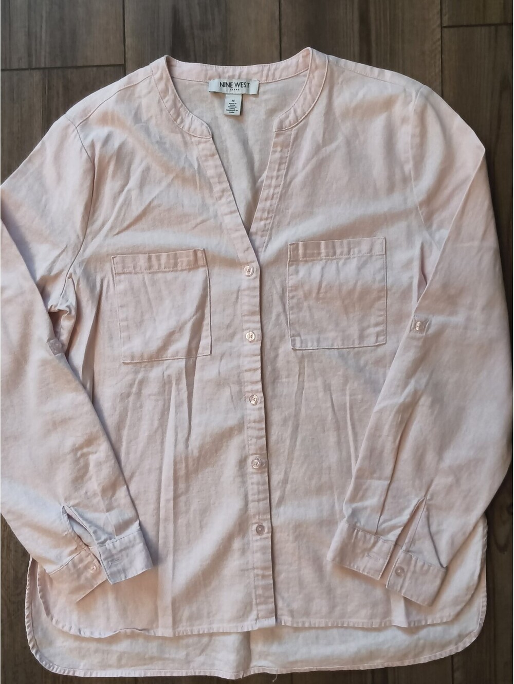Nine West Light Pink Linen Blend Button-Up Shirt Front Pockets Split Neckline M